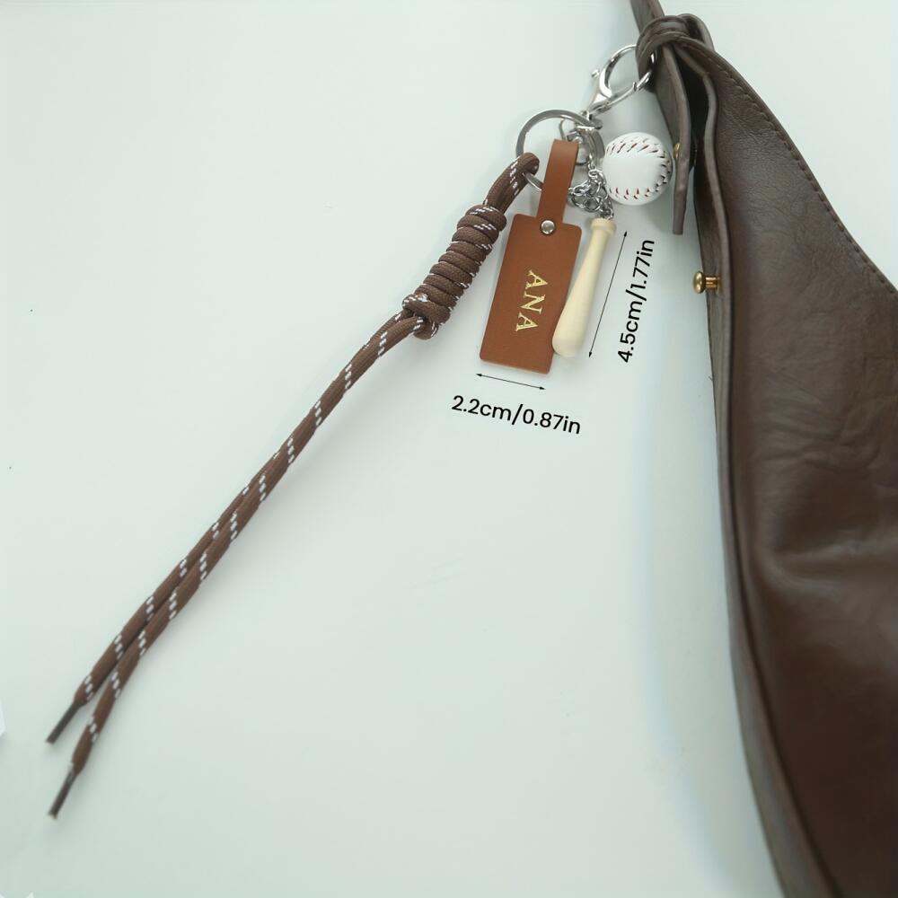 Customized Name Sports Themed  - đánh giá và giá Monogram Keychain Leather