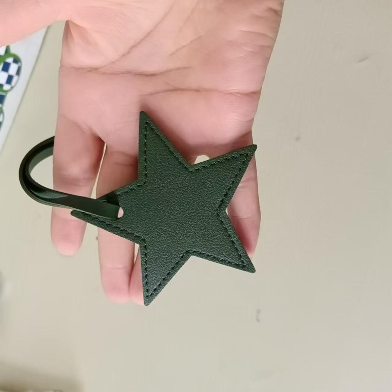 Free initials five pointed sta - đánh giá và giá Monogram Keychain Leather